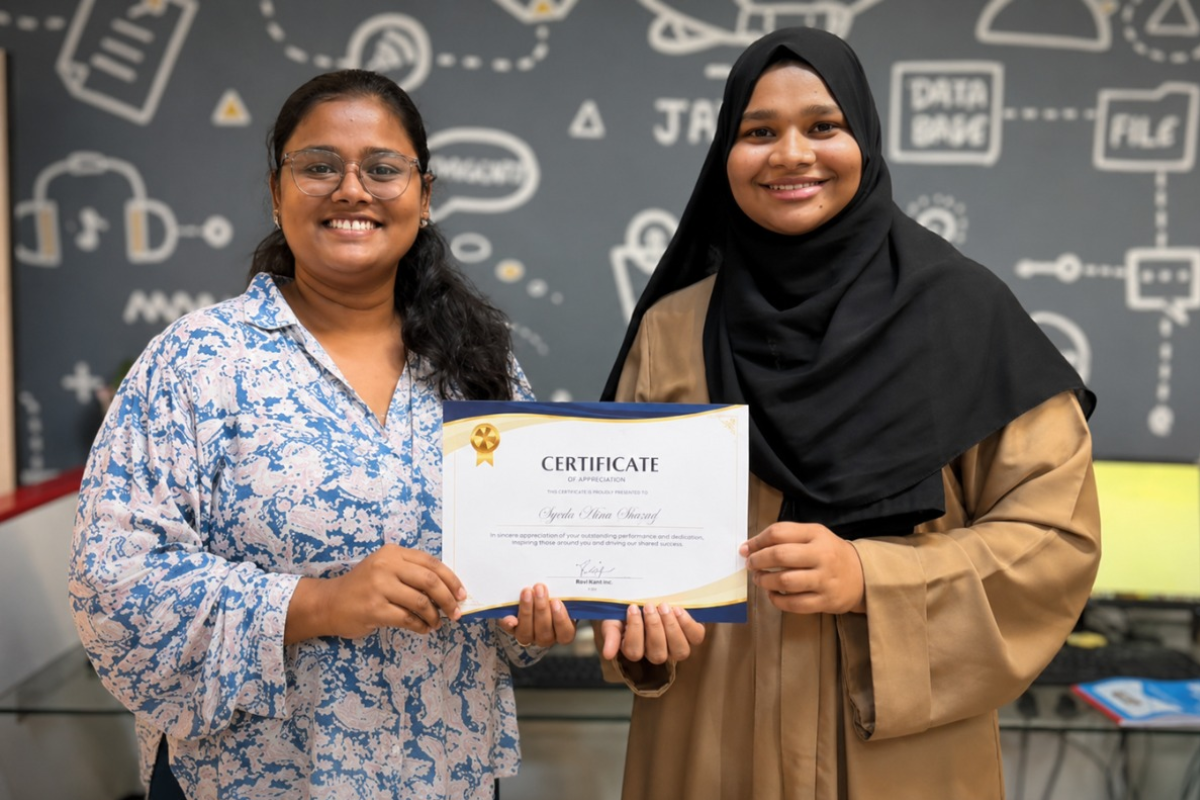 Career Circle graduate receiving their DevOps completion certificate