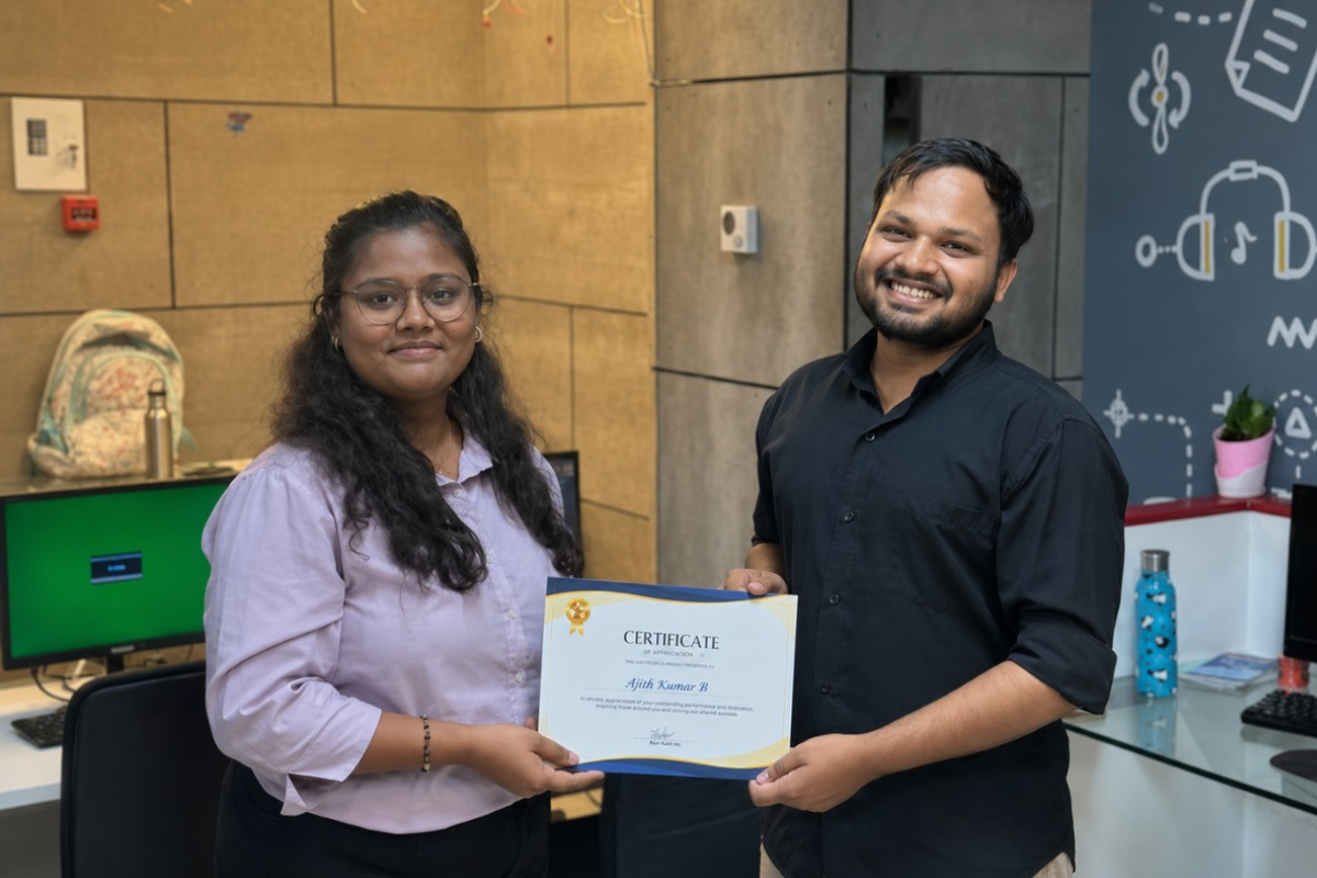 Career Circle graduate receiving their Digital Marketing completion certificate